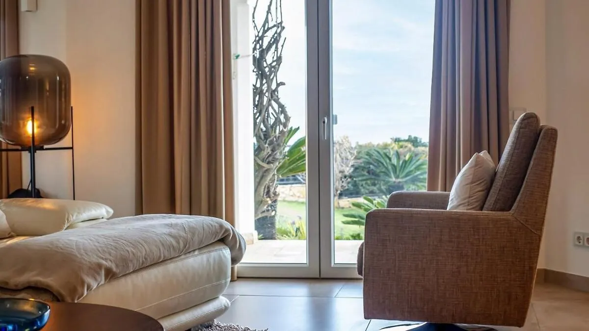 Algarve Villa With Iconic Benagil Views And Pool Carvoeiro   Carvoeiro (Lagoa)