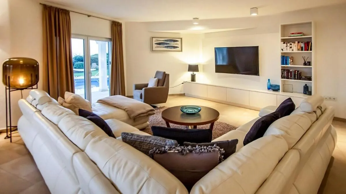 קארבואירו Algarve Villa With Iconic Benagil Views And Pool