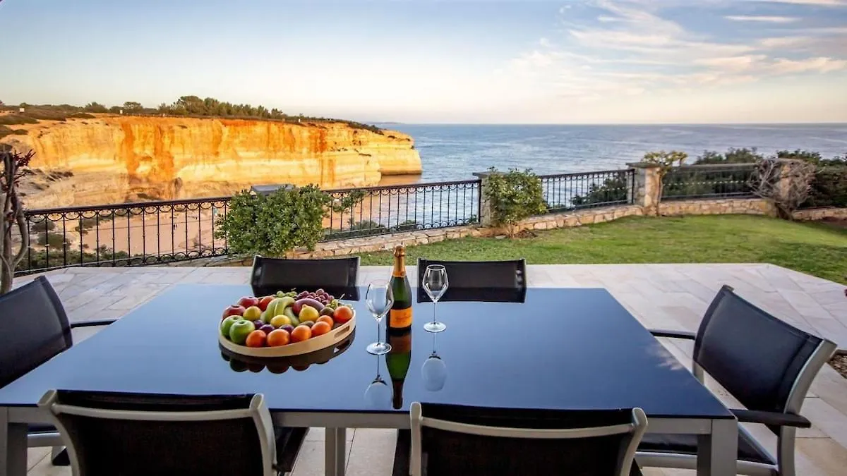 קארבואירו Algarve Villa With Iconic Benagil Views And Pool